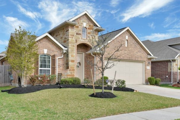 https://SuzanneT.NewConstructionHomesForYou.com